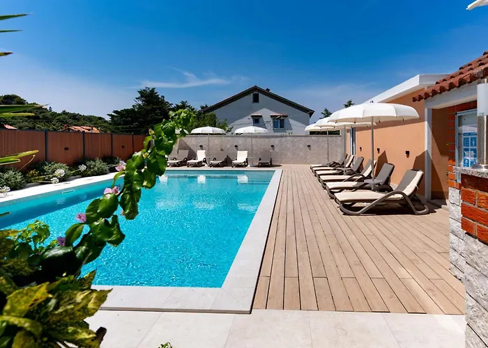 Apartments Foric Rab With Heated Pool, Sauna & Gym